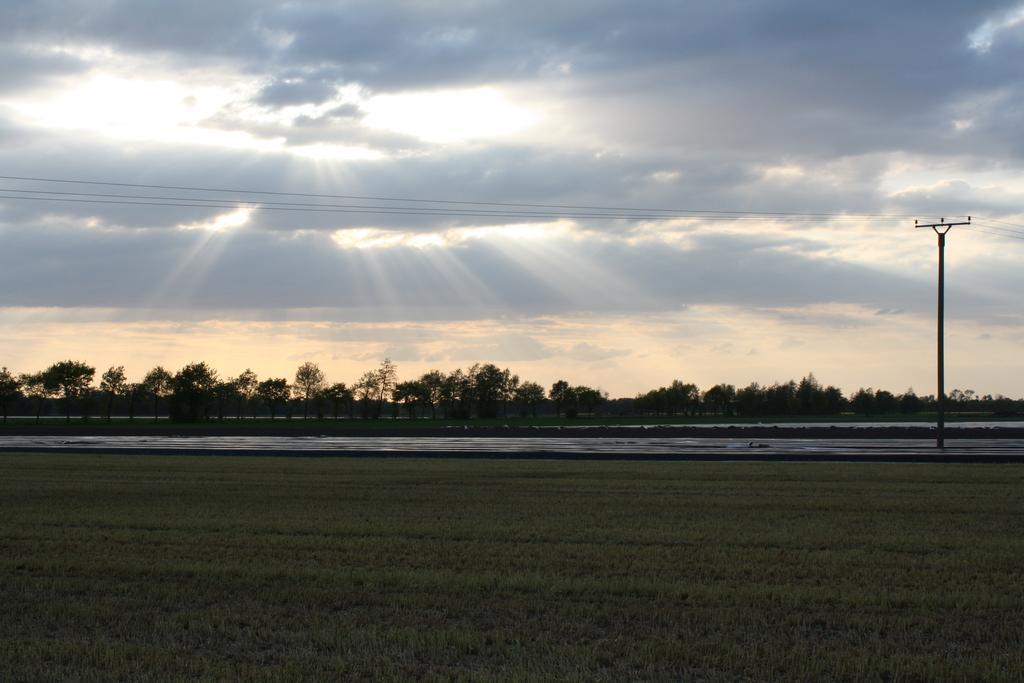 Heeser Spargelhof Ferienwohnung Landblick Weeze Ruang foto